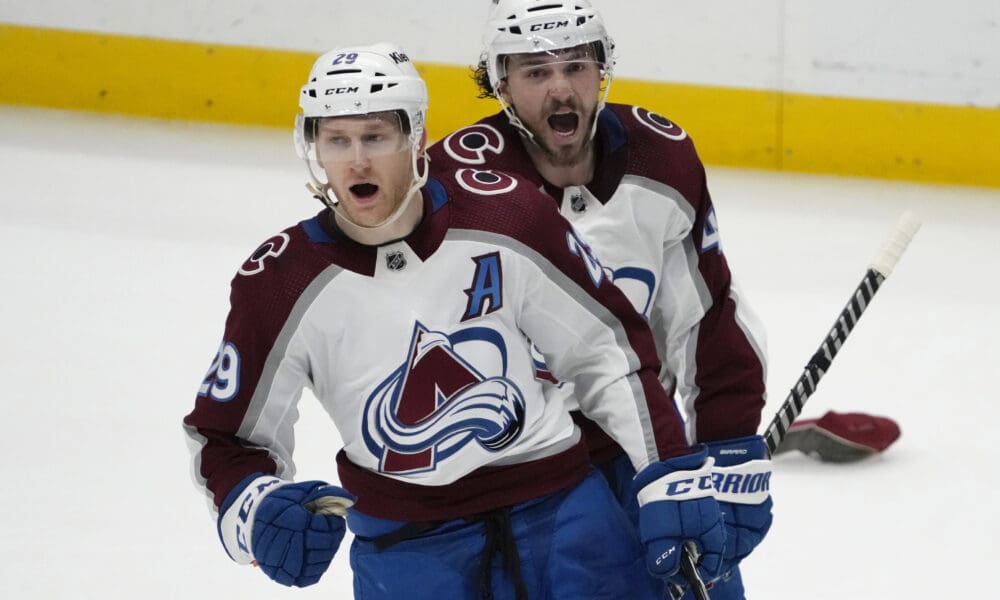Avalanche mackinnon nhl